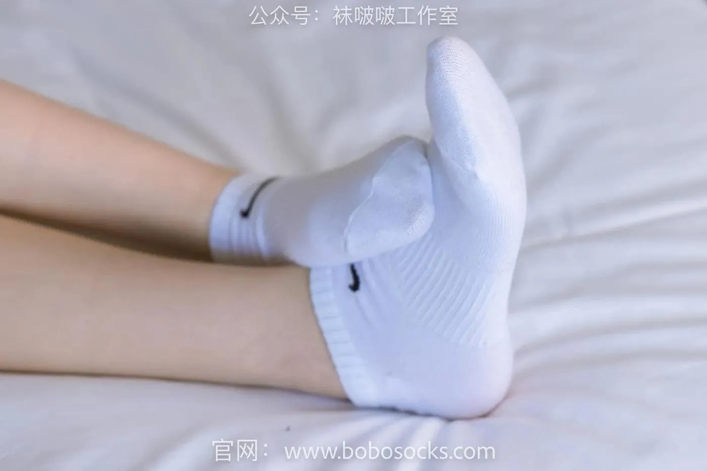 [BoBoSocks袜啵啵]NO.123 小甜豆-板鞋、白棉袜、肉丝 [140P]插图2
